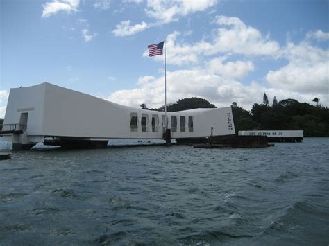 Pearl Harbor Memorial, Honolulu,Hawaii Pearl Harbor Memorial, Honolulu ...