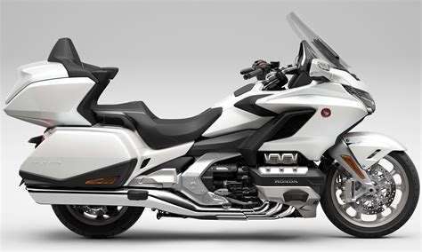 22YM HONDA GOLD WING TOUR - Paul Tan's Automotive News