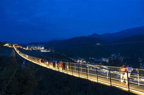 Gatlinburg SkyBridge: Nation’s longest pedestrian suspension bridge