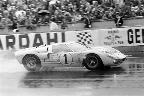 Ken miles’ Ford gt40 in Le Mans 1966 : r/carporn