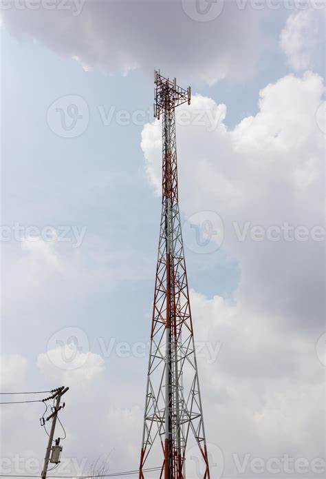 Telecommunication tower with blue sky background 5368598 Stock Photo at Vecteezy