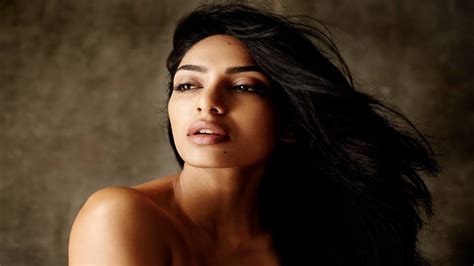 Sobhita Dhulipala’s recent photoshoot is fierce - YouTube