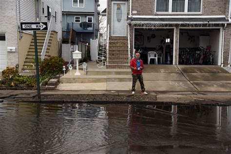 These NYC neighborhoods experience chronic street flooding - Curbed NY