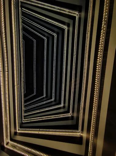 Explore optical illusions by building an infinity mirror - Xperimentor