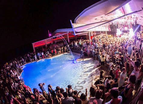 Mykonos Night Clubs, In Mykonos Planet! - Mykonosgreece.com