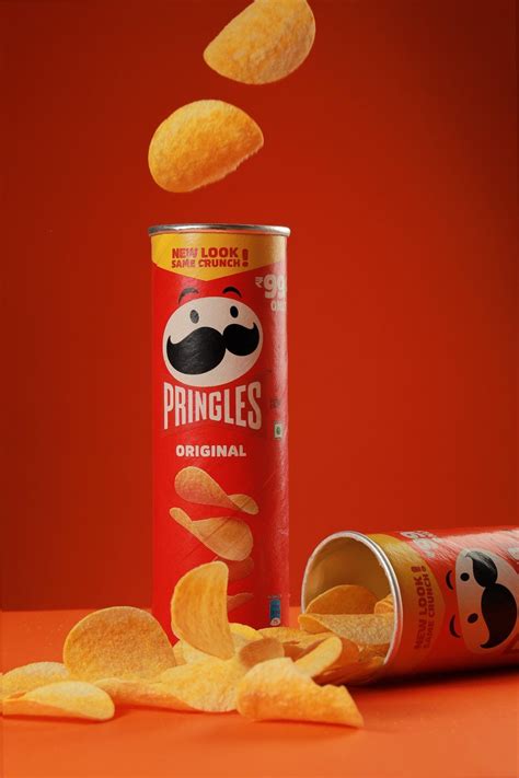 Pringles Original - Delicious Chips in an Orange Can