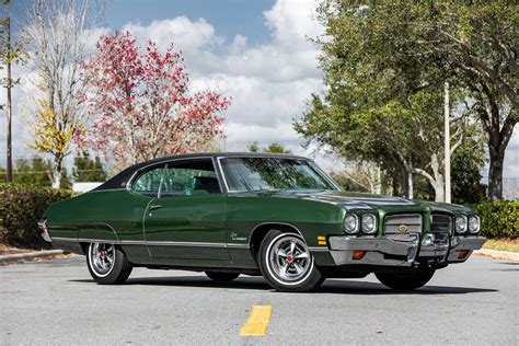 1972 Pontiac Luxury Lemans | American Muscle CarZ