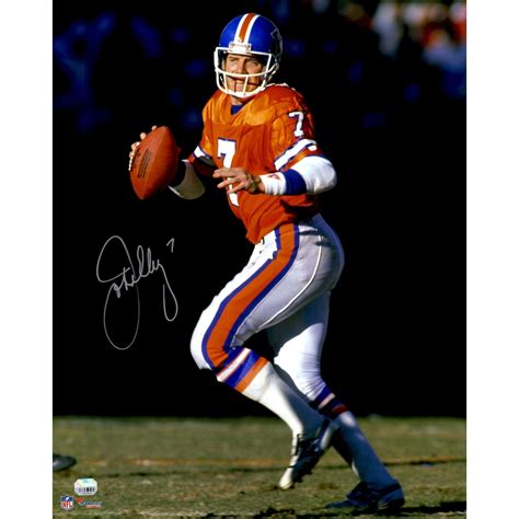 John Elway Denver Broncos Autographed 16'' x 20'' Throwback Jersey Dropback Photograph