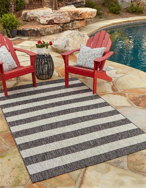 Charcoal Gray 4' x 6' Outdoor Striped Indoor / Outdoor Rug | eSaleRugs