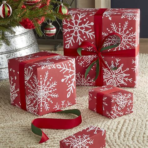 10 Best Christmas Wrapping Paper Designs for 2018 - Festive Gift Wrapping Paper