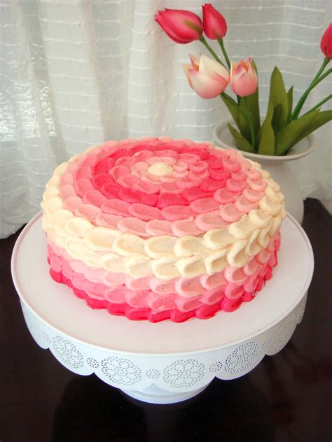 butter hearts sugar: Pink Ombre Vanilla Cake