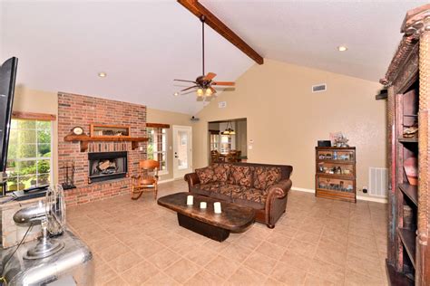 Lytle TX Home for Sale | 20055 Hyde Park, Lytle, TX 1069868