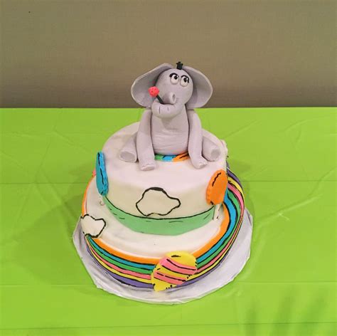 Horton Hears a Who Cake Dr. Seuss Cake | Seuss cakes, Cake, Desserts