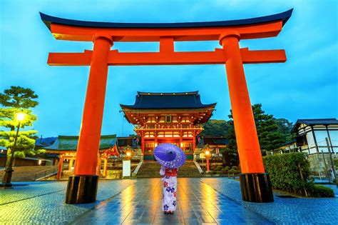 Torii Gates in Japan: Origins and Must-Visit Locations | JRailPass