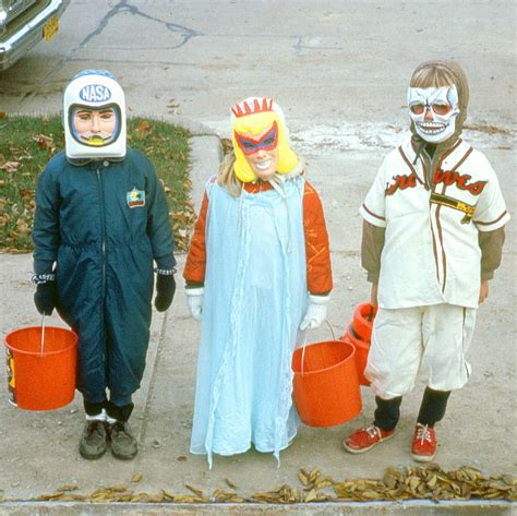 40 Best Vintage Halloween Costumes for 2021 | Reader's Digest