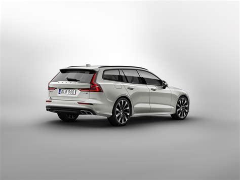 Volvo V60, V90 wagons axed from U.S. lineup | Automotive News