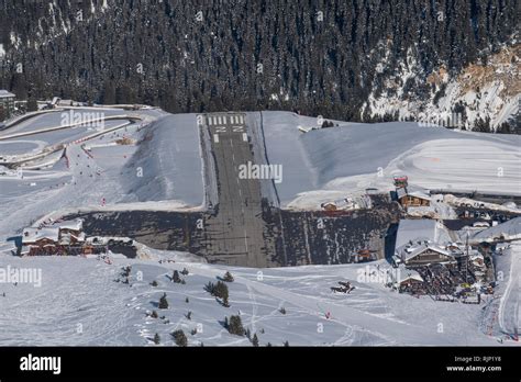 Altiport de courchevel hi-res stock photography and images - Alamy