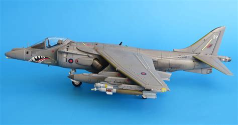 Revell's airplane model Harrier in scale 1:48 | Model Kits: cars, ships, airplanes