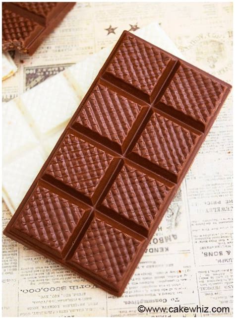 Chocolate Crunch Bars - CakeWhiz