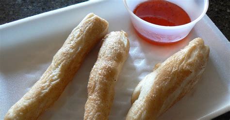 The Creative Homemaker: Cinnamon Bread Sticks