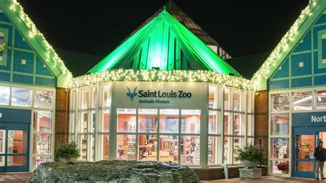 St Louis Zoo Wild Lights 2020 | semashow.com