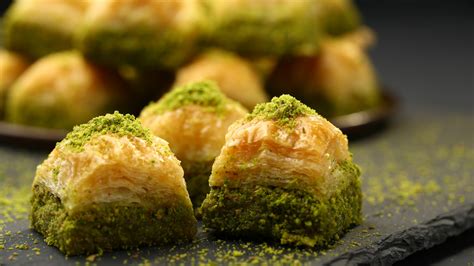 This Giant Tray Of Baklava Has Costco Shoppers Divided