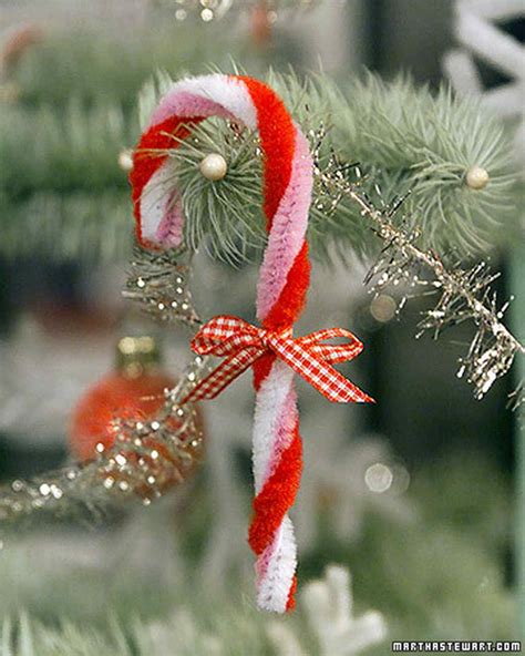 Pipe Cleaner Ornaments & Video | Martha Stewart