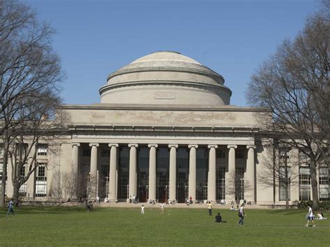 These Two Buildings Show Why MIT Is One Of The Coolest College Campuses In The Country ...