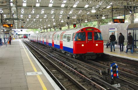 London Underground Bakerloo Line | RailTransportinLondon Wiki | Fandom