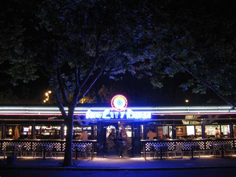 Fog City Diner, 1300 Battery Street, San Francisco, California