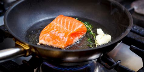 The Best Cooking Oil For Frying Fish