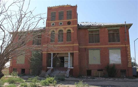 10 Abandoned Buildings in Texas Haunted by Black Eyed Children