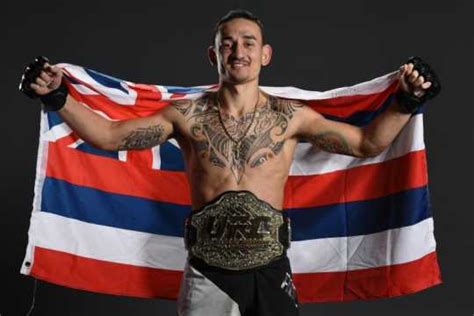 UFC Featherweight Champion Max Holloway Explains His Social Media War ...