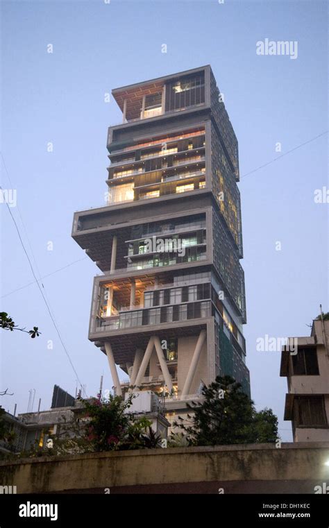 Antilia residence mumbai india hi-res stock photography and images - Alamy