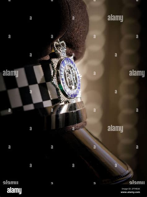 British police badge hi-res stock photography and images - Alamy