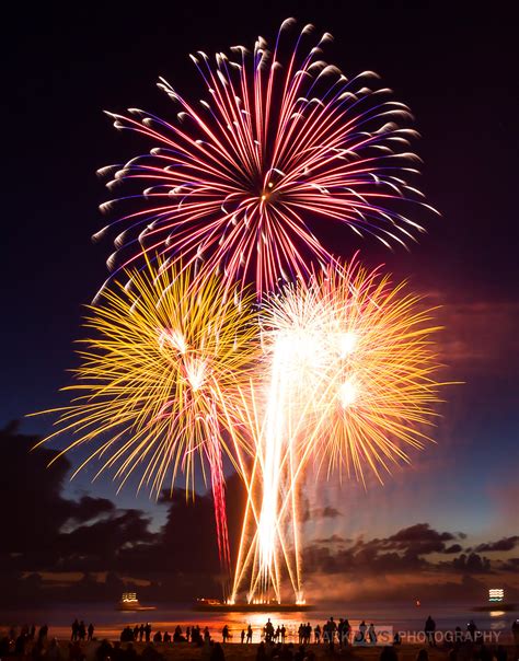 Dark Days Photography | Netherlands - Scheveningen (Fireworks XVIII)