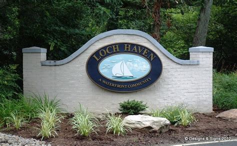 Community Entrance Sign - Loch Haven - Designs & Signs