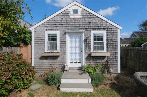 You can buy this 360-square-foot cottage on Nantucket -- for $2.09m