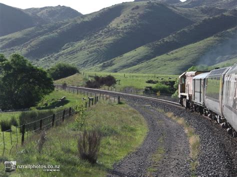 Photos - Coastal Pacific - nzrailphotos.co.nz