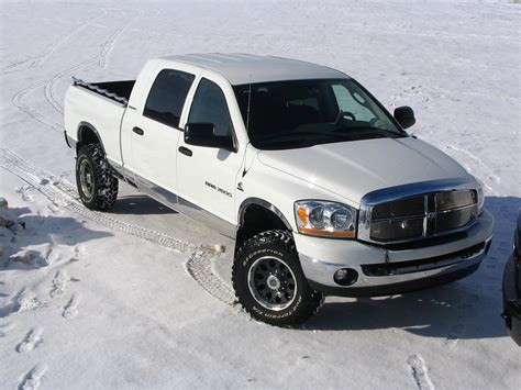 White truck / Black rims...? - Dodge Diesel - Diesel Truck Resource Forums