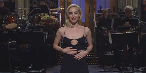 SNL: Aubrey Plaza gives a tour of the NBC page during opening monologue ...