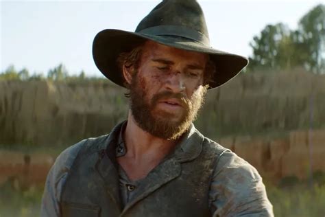 'The Duel' Western Trailer Starring Liam Hemsworth & Woody Harrelson