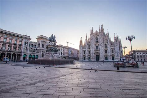 Private Milan Churches Tour with a Local Guide 2023