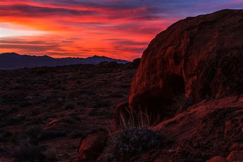 The Sunrises At Valley Of Fire State Park In Nevada Are Worth Waking Up Early For