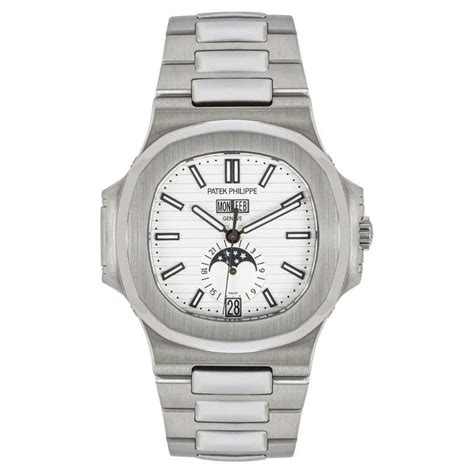 Patek Philippe Nautilus | 1stDibs