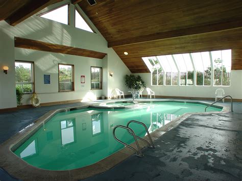 Schooner Landing Resort Newport Oregon Indoor Pool Spa - West Coast Condo Rentals