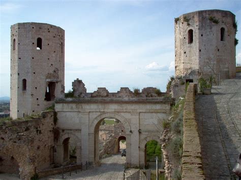 The 10 Best Restaurants In Spello, Italy