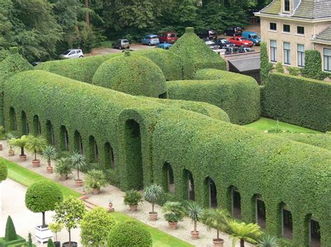 Het Loo Palace, Holandia | Najpiękniejsze ogrody świata | Pinterest | Palace, Topiary and Gardens