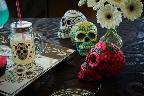 Decorate your home with Sugar Skull decor for the perfect mix of dark ...