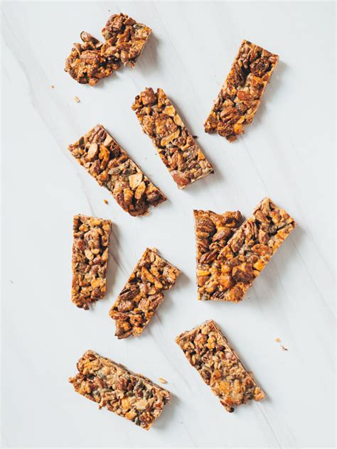 Low Carb Granola Bars - Chloe Ting Recipes